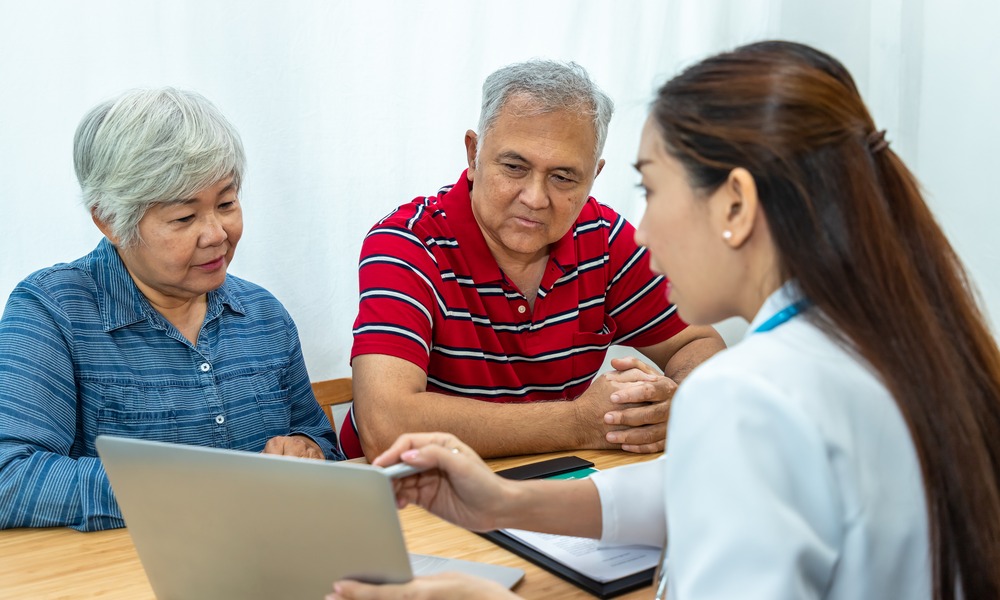 通院付き添いで慌てない 家族が知っておきたい送迎と連絡の準備|通院の負担を軽減したい